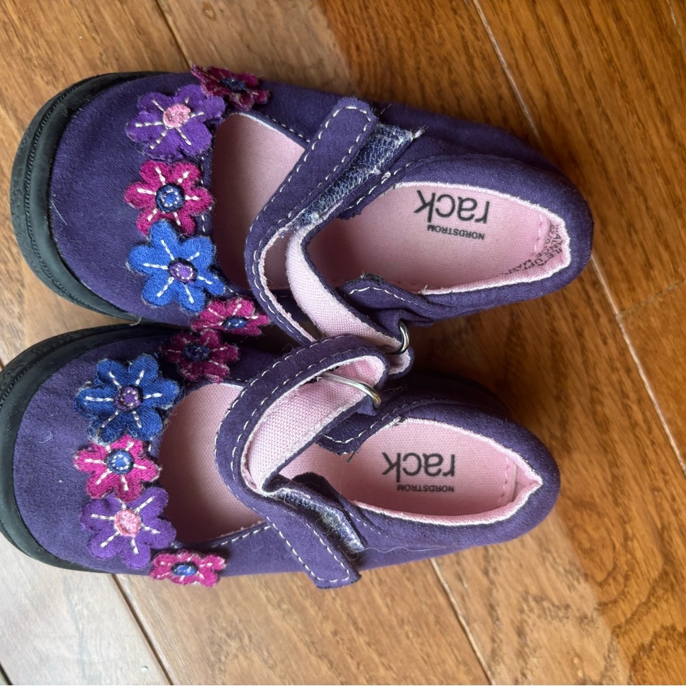 Nordstrom Kids Dress Shoes with Purple and‎ Pink Floral Design
